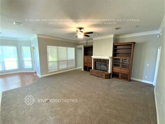 Foto del edificio - 1246 Cunningham Creek Dr