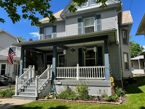 Building Photo - 106 Plum St