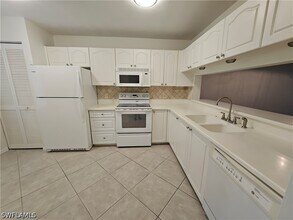 Building Photo - 3001 Sandpiper Bay Cir