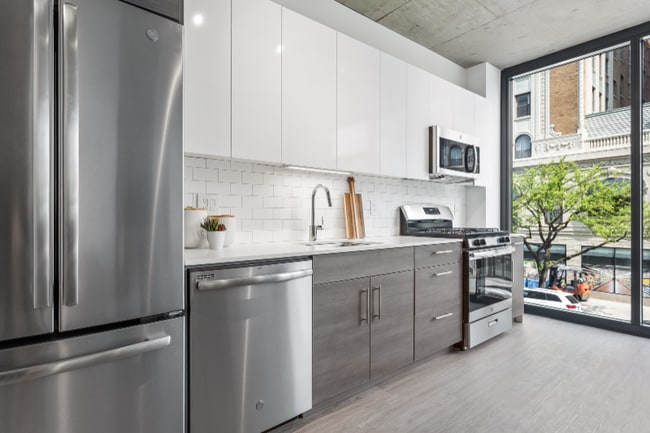 Foto del edificio - 4553 N Sheridan Rd