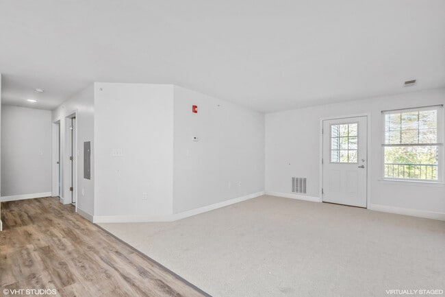 Building Photo - Clark Brook Apartments
