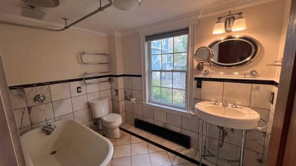 Building Photo - 53 Circuit Rd