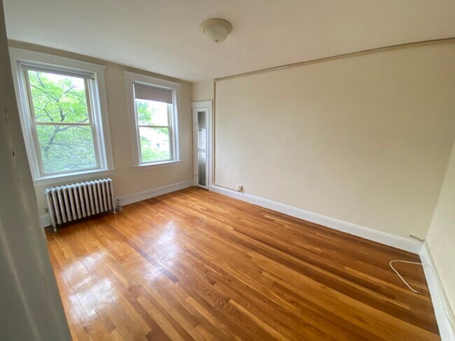 Foto del edificio - 1156 Commonwealth Ave
