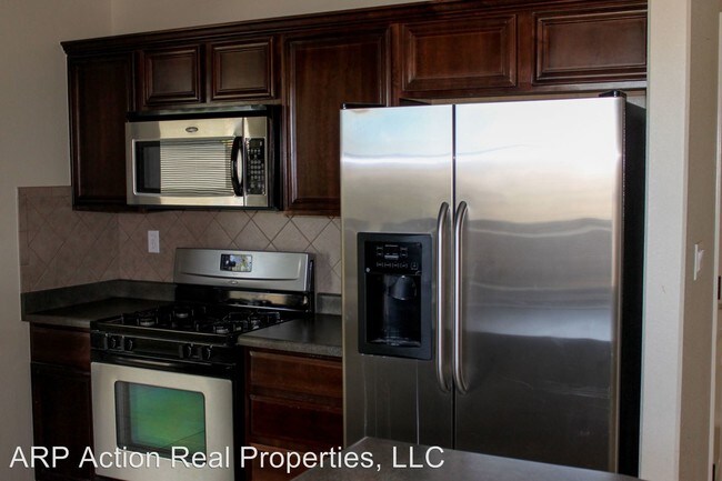Building Photo - 3 br, 2.5 bath House - 7945 KHOURI CIR