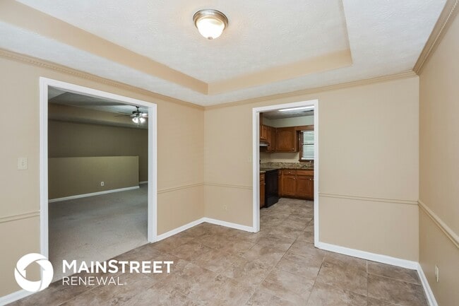 Foto del edificio - 2451 Sherrie Ln SW