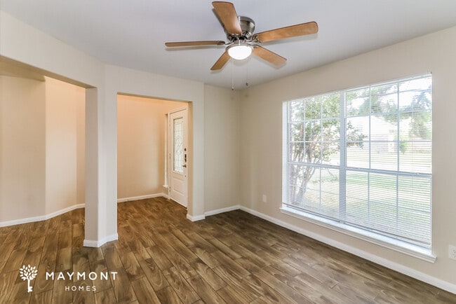 Building Photo - 503 Northvalley Dr