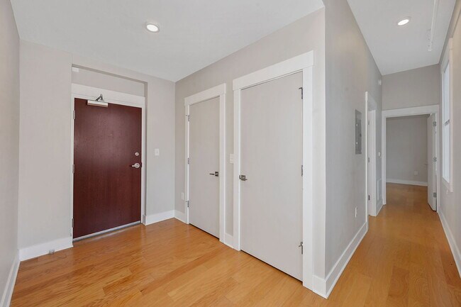 Photo - 412 E 13th St Apartment