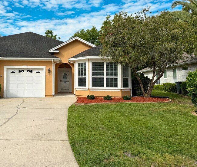 Foto del edificio - 3/2 fenced in yard, landscaping included !