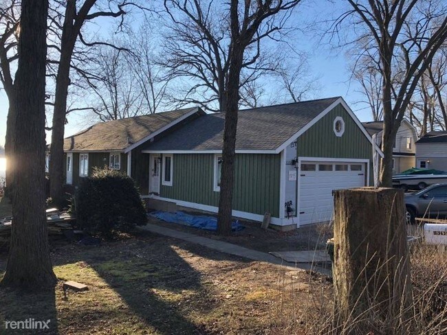 Building Photo - 2 br, 2 bath House - 19295 W Forest Lane