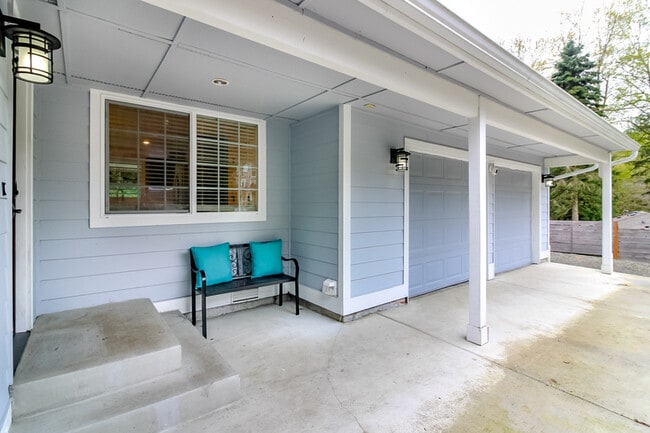 Building Photo - 10813 SE 299th Pl