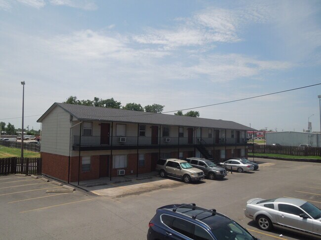 Foto del edificio - 2007 NW Lindy Ave