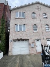 Building Photo - 104 Clinton Ave
