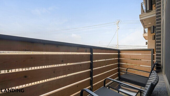 Foto del edificio - 3100 Scofield Ridge Pkwy