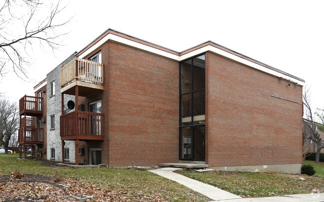 Building Photo - The Reserve