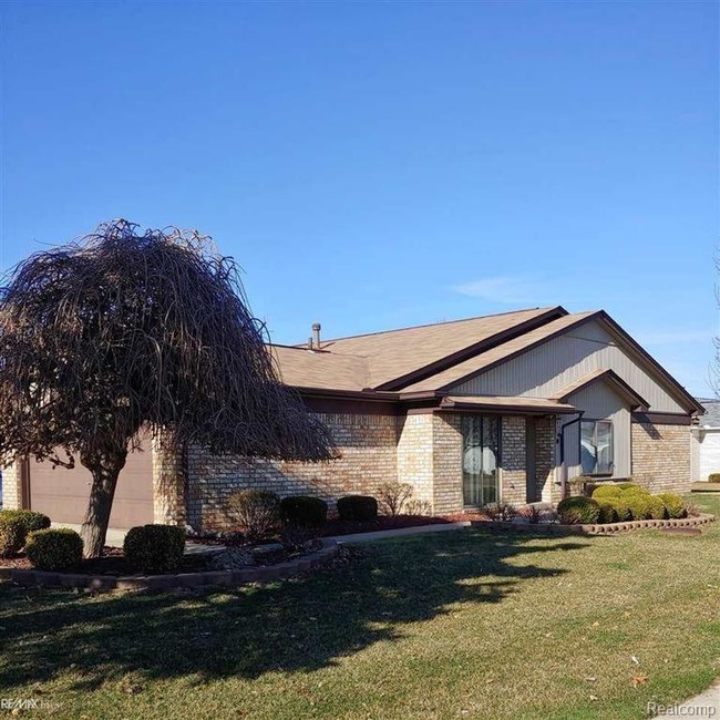 Building Photo - 31874 Hoover Rd