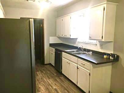 Building Photo - 2124 Whiteoak Cir