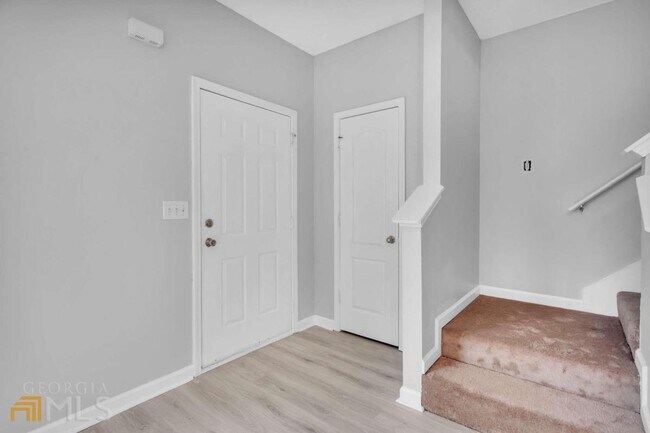Foto del edificio - 2843 Laurel Ridge Cir