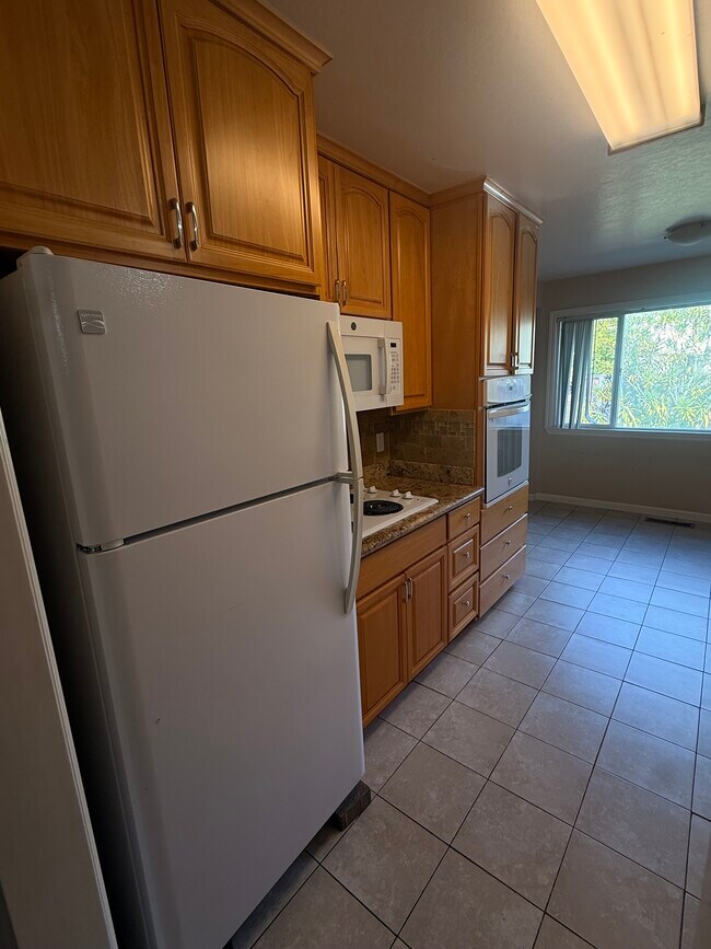 Foto del edificio - 1371 Kingfisher Way