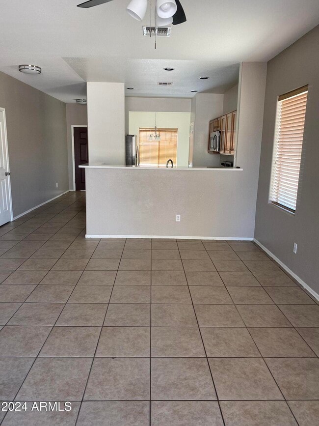 Foto del edificio - 11634 W Western Ave