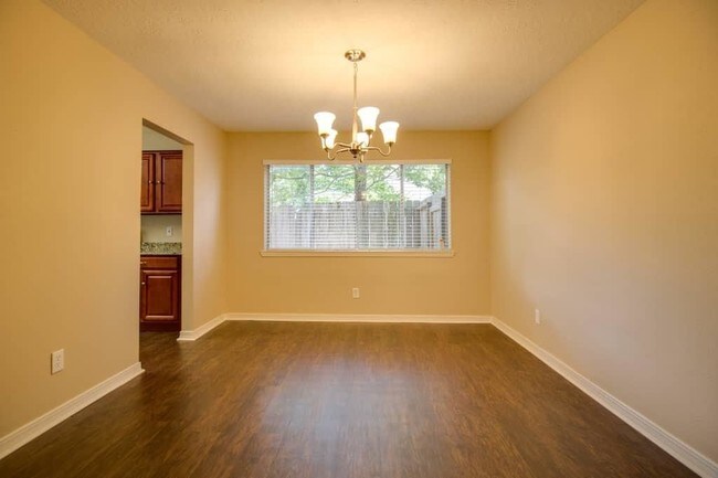 Building Photo - 2307 Pepperweed Dr