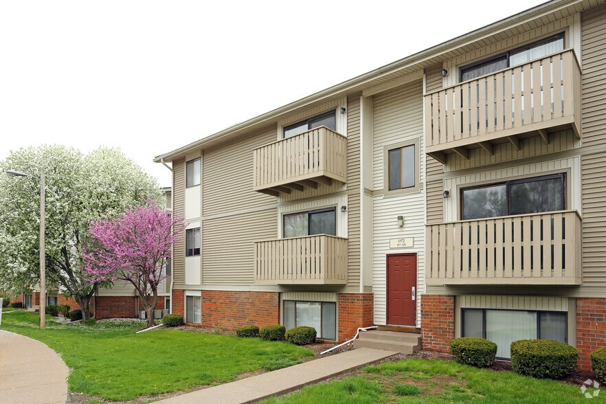 Kimberly Club Apartments Rentals Davenport, IA