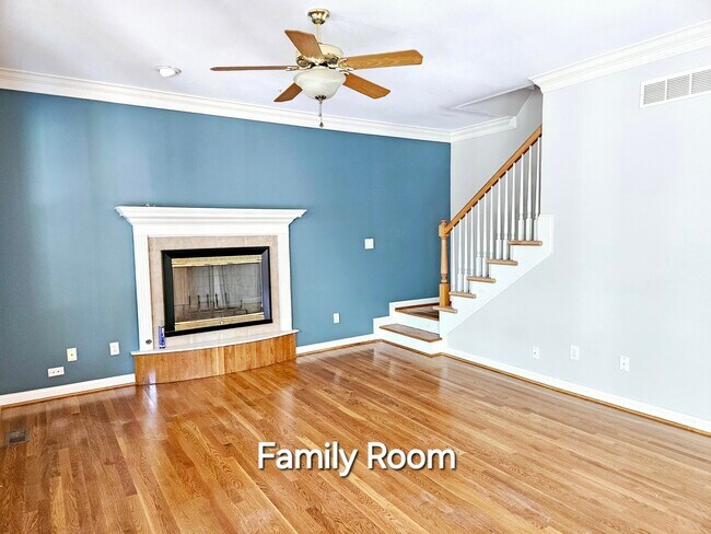 Foto del edificio - 4877 Keats Grove Ln