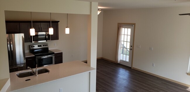 Building Photo - 6016 Driscoll Dr