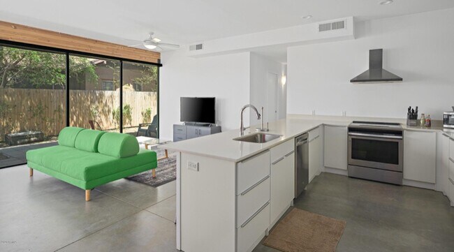 Foto del edificio - 1316 E Fillmore St