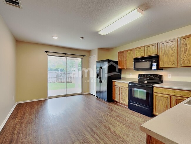 Building Photo - 25018 Longbranch Run