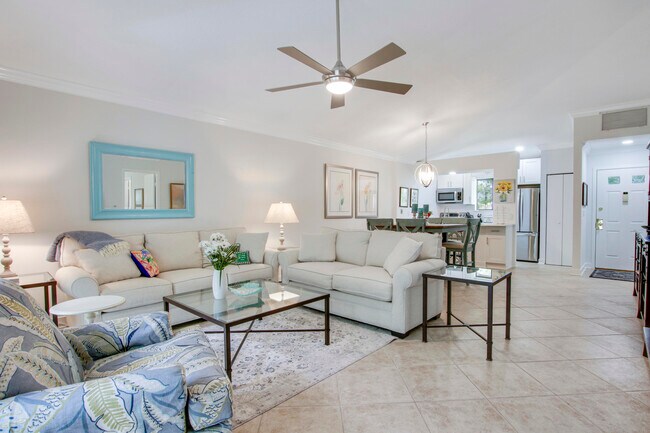 Foto del edificio - 824 Club Dr