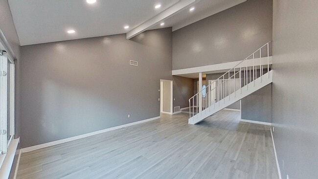 Building Photo - 6661 Wrenfield Dr