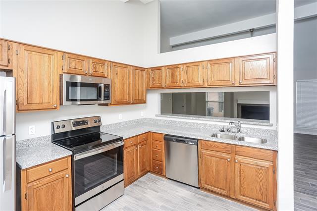 Building Photo - 7212 Blackthorn Dr