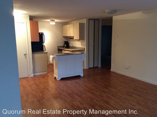 Building Photo - 2 br, 1 bath House - 715 N 130th St #A204