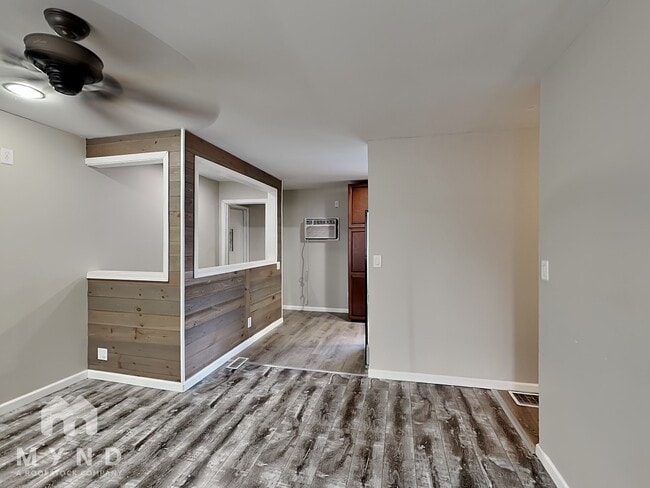 Building Photo - 149 Troy Rd