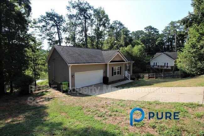 Building Photo - 108 Meech St