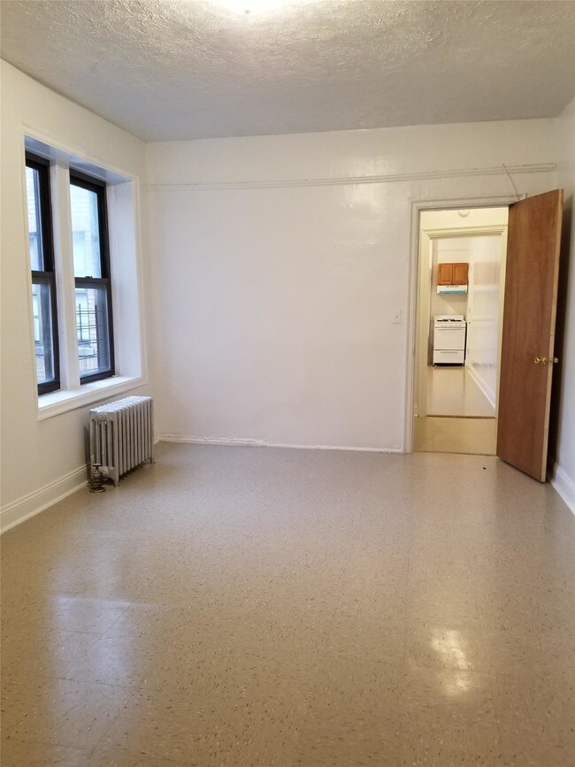 Foto del edificio - 731 Gerard Ave