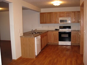 Building Photo - 7261-7265 Dorchester Ct