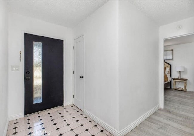 Foto del edificio - 7800 Fairchild Ave