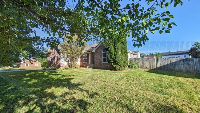 Building Photo - 1320 Ambleside Dr