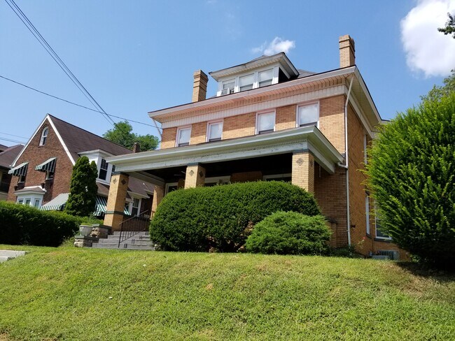 Front of House View - 68 Hawthorne Ave