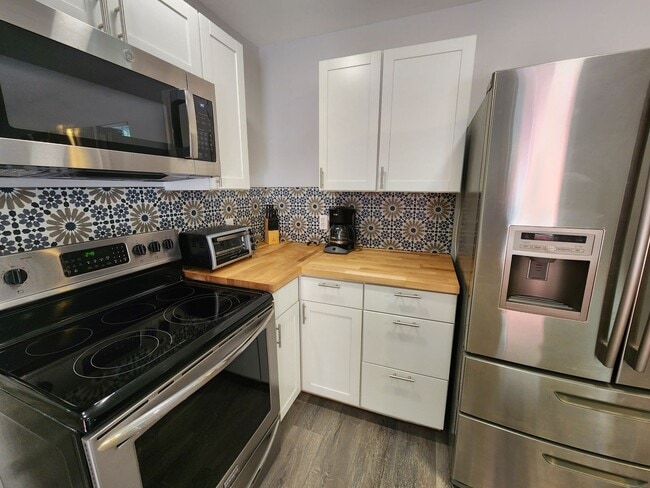 Photo - 1119 32nd St Apartment