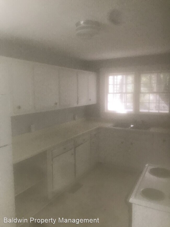 Foto del edificio - 3 br, 1.5 bath House - 112 HICKS STREET