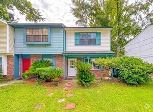 Building Photo - 3725 Aksarben Dr