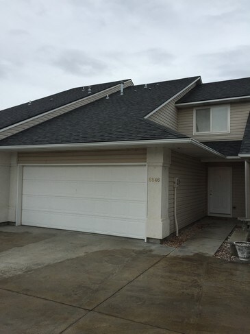 Building Photo - 5546 S Adonis Pl