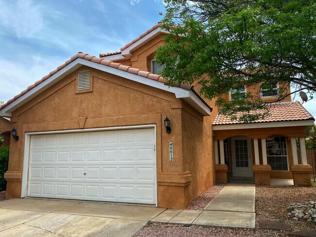 Building Photo - 6612 Piedra Quemada Rd NW