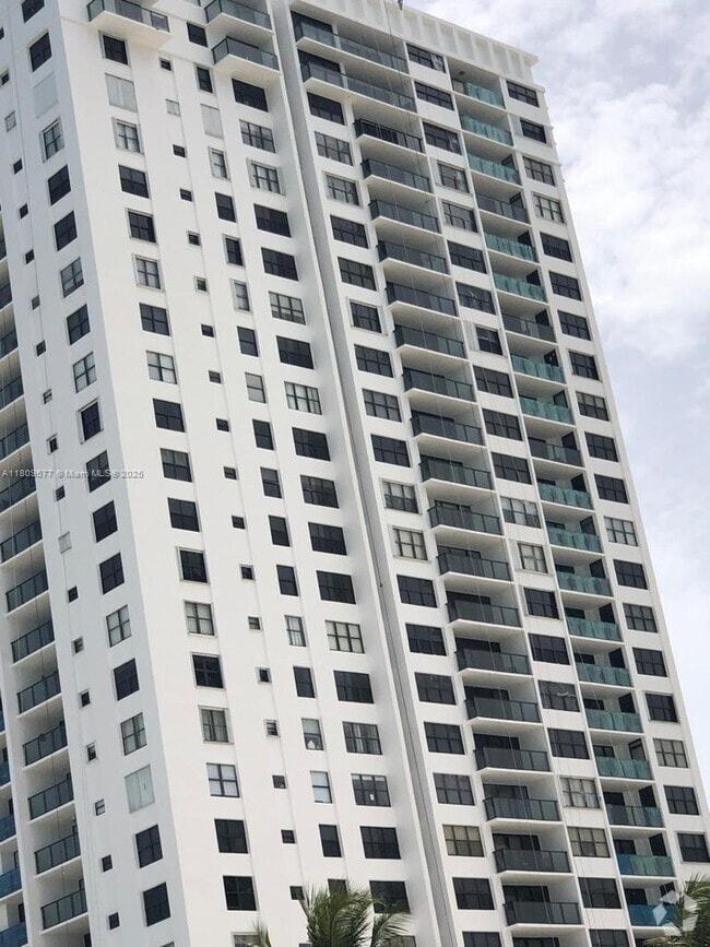Building Photo - 2401 S Ocean Dr
