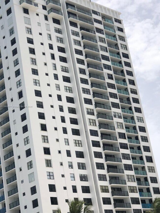 Foto del edificio - 2401 S Ocean Dr