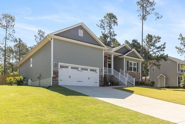 Foto del edificio - Beautiful 3 Bedroom 2 Bath Ranch