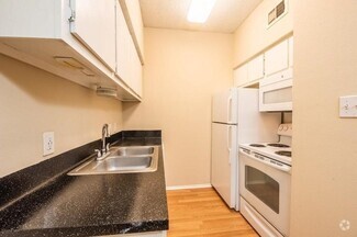 Building Photo - 2818 Nueces St
