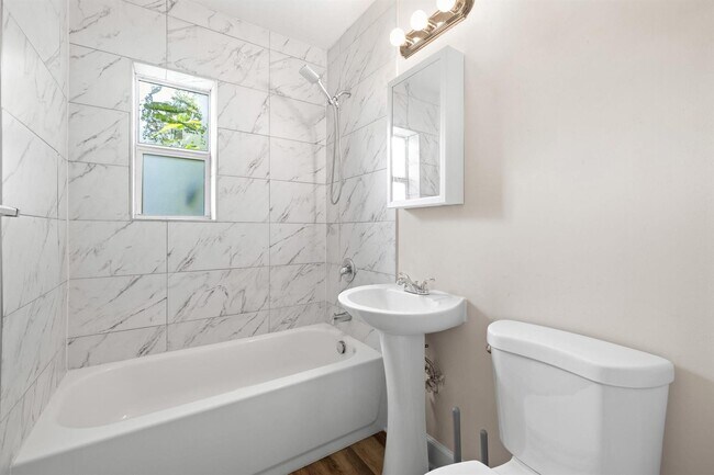 Foto del edificio - 403 50th St